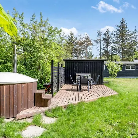 Akke - 150m To The Fjord By Interhome *